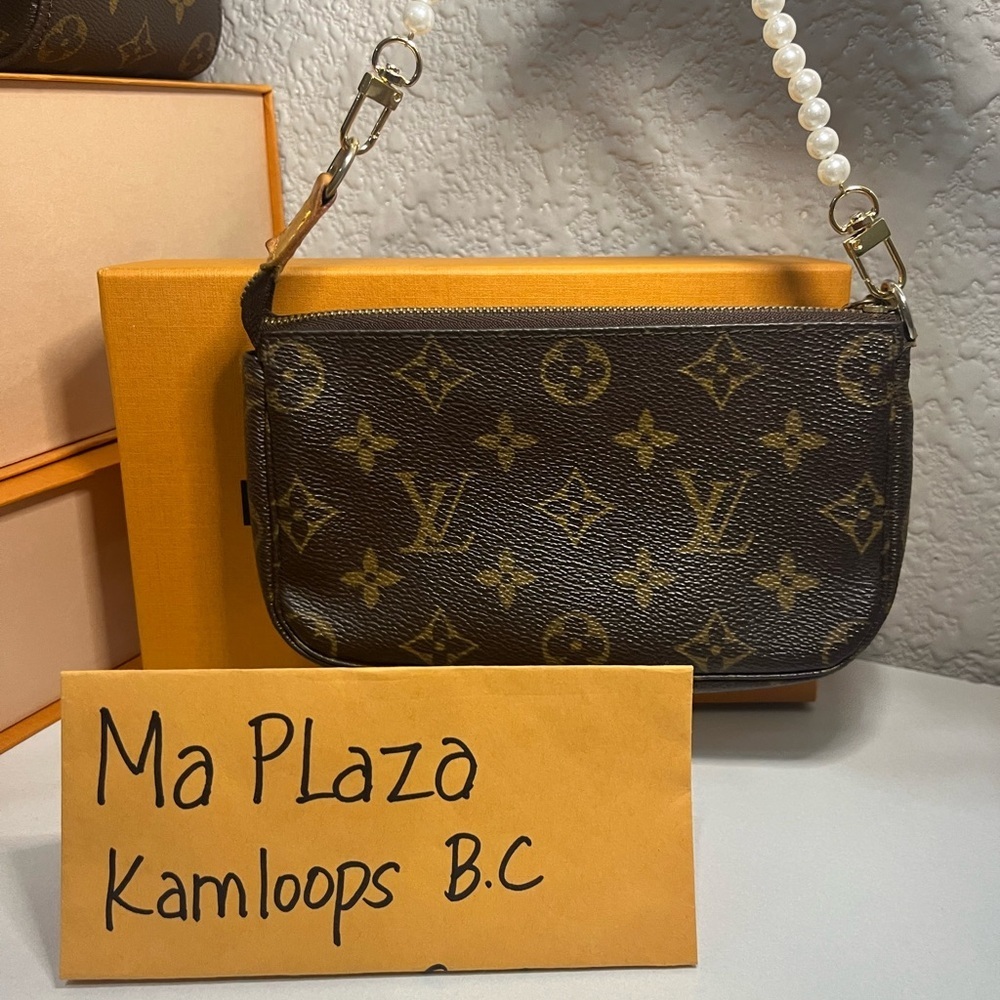 Louis Vuitton Brown Monogram Women's Bag - Picture 1 of 16